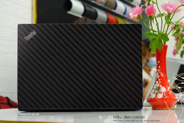 lenovo-thinkpad-den-carbon