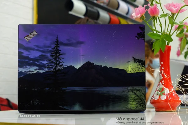 lenovo-thinkpad-khong-gian-space144